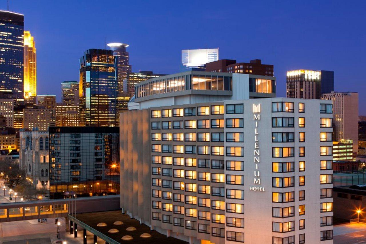 Sheraton Minneapolis Downtown Convention Center Exterior photo