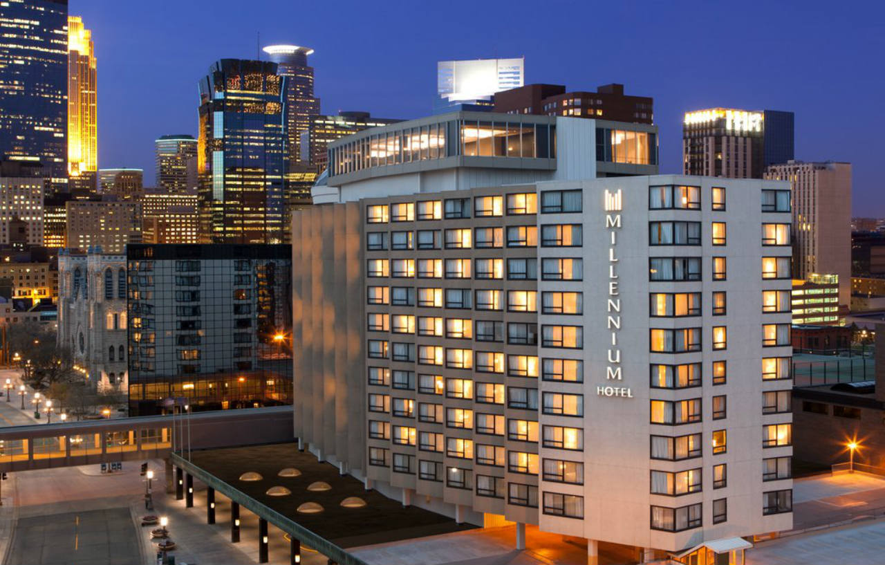 Sheraton Minneapolis Downtown Convention Center Exterior photo